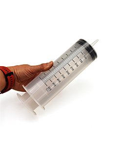 Large Plastic Syringe 550ml