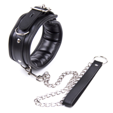 Black And Red Thick D Ring Neck Collar Black