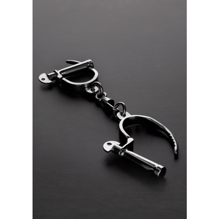 Adjustable Darby Style Handcuffs Adjustable Darby Style Handcuffs